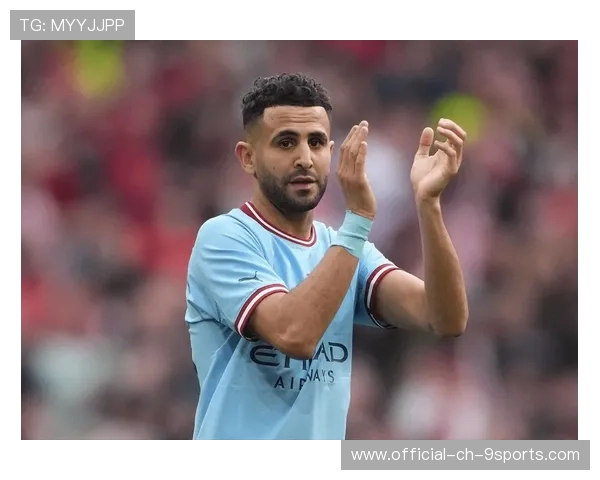 马赫雷斯边路内切后左脚搓射，皮球击中立柱弹出